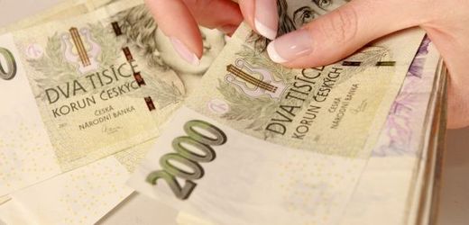 Daňové exekuce loni státu vynesly téměř tři miliardy korun.
