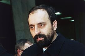 Goran Hadžić vedl srbskou menšinu v Chorvatsku. Snímek z roku 1993.