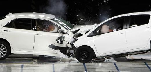 Toyota představila technologii, která by měla chránit před srážkou.