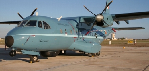 Testování pasivního systému ochrany armádního dopravního letounu Casa C-295M skončilo (ilustrační foto).