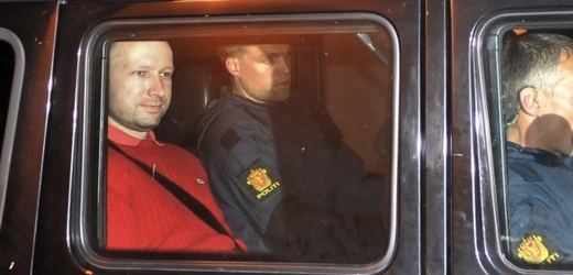 Na Breivikovi je děsivé to, jak dokázal přípravu masakru utajit a vyhnout se bezpečnostním složkám.