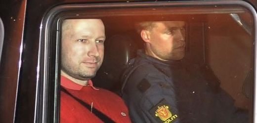 Anders Breivik plánoval atentát roky, ale nepočítal s páteční dopravou.