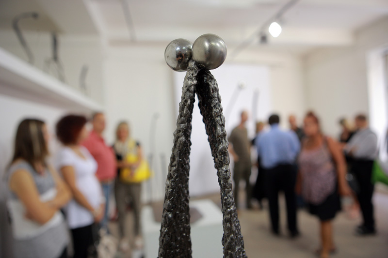 Výstava obou umělců potrvá v pražské galerii KusKovu do 9. září.