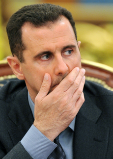 Ani pátý měsíc násilného potlačování demonstrací se Assad obnovení občanské poslušnosti nedočkal.