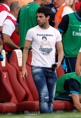 Cesc Fàbregas fanoušky stále napíná - zůstane v Arsenalu, nebo odejde do Barcelony?