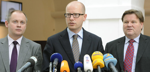 O zapojení do projektu spolujízdy uvažují Michal Hašek a Zdeněk Škromach, Bohuslav Sobotka se zatím nevyjádřil.