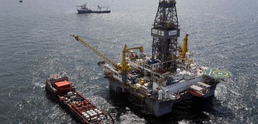 Royal Dutch Shell bojuje s únikem ropy z potrubí u jedné ze svých těžebních plošin v Severním moři (ilustrační foto).