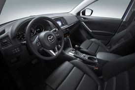 Interiér vozu Mazda CX-5.