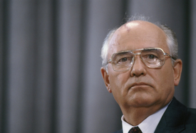 Gorbačov byl pučem odstaven na vedlejší kolej. Iniciativa přešla do rukou Borise Jelcina.