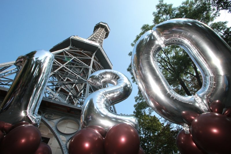 Na Petříně se konaly oslavy 120 let rozhledny a lanovky.