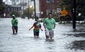 V americkém Manteu na severu Karolíny jsou zaplavené ulice.