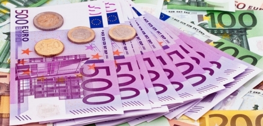 Riziko, že euro bude zahozeno, je podle Reglinga nulové. 