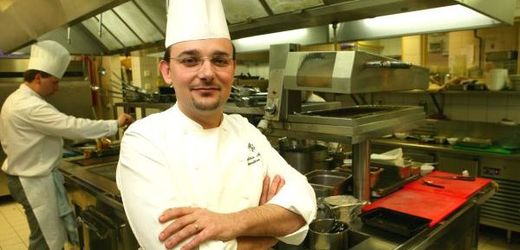 Accordi je jediný šéfkuchař, kterému se podařilo získat a obhájit michelinskou hvězdu.