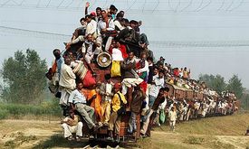 Indický způsob železniční dopravy.