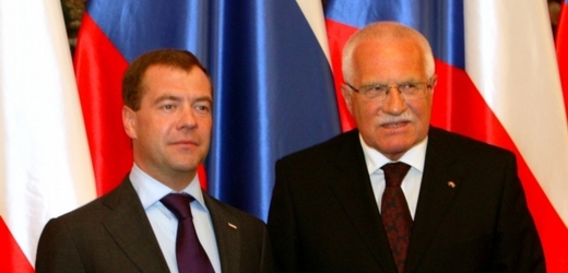 Ruský prezident Dmitrij Medveděv navštíví ještě letos Prahu.