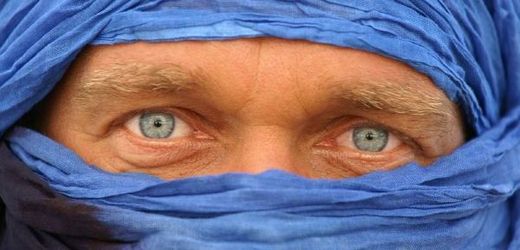 Tuareg v typické modré.