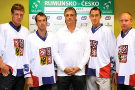 Čeští tenisté oblékli hokejové dresy na památku tragicky zesnulých hokejistů.
