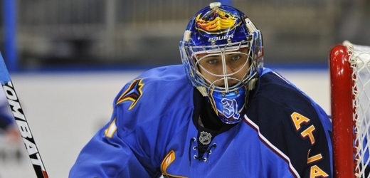 Gólman Ondřej Pavelec se s týmem Atlanty přestěhoval do Winnipegu.