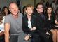 Sting a jeho žena Trudie Stylerová, Bono s manželkou Alison Hewsonovou na Týdnu módy v New Yorku. Zhlédli přehlídku značky Edun.