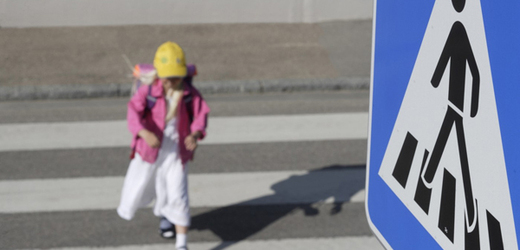 V Písku srazil řidič na přechodu u školy tři děti (ilustrační foto).