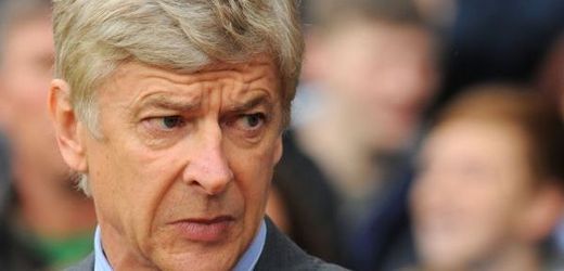 Arséne Wenger zažívá s Arsenalem nepovedený vstup do sezony.