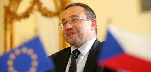 Ministr školství Josef Dobeš.