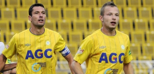 Majitel Teplic, společnost AGC, hrozí odchodem z českého fotbalu.