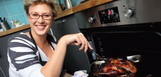 Tereza Černochová upekla kachnu, kterou ráda připravovala svému tatínkovi, zpěváku Karlu Černochovi.