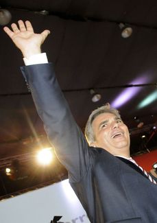 Faymann se stává šéfem rakouských socialistů (Linec, 2008).