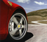 Brzdy jsou vždy důležitou součástí sportovního auta. Ferrari 458 Italia dovede zabrzdit ze stokilometrové rychlosti na nulu na 32,5 metrech, z dvoustovky do klidu potřebuje 128 metrů. 