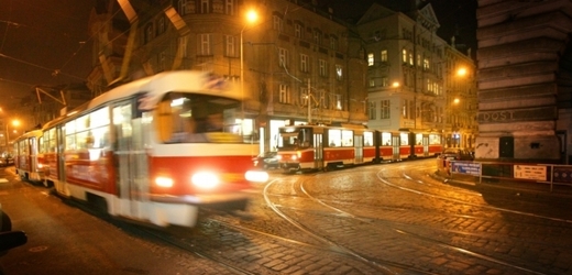 Opilý cestující napadl řidiče pražské tramvaje (ilustrační foto).