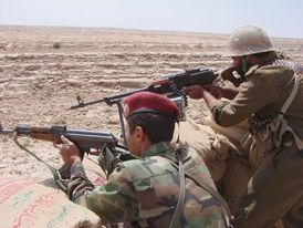 Jemenská armáda v boji s kajdisty na severozápadě země.