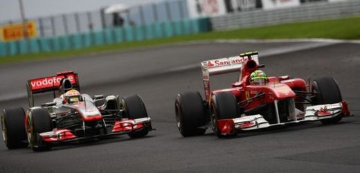 Felipe Massa a Lewis Hamilton. 