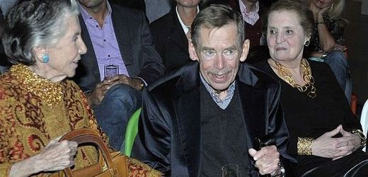 Václav Havel své narozeniny oslavil již v sobotu na party, kterou pro něj uspořádal podnikatel Zdeněk Bakala.