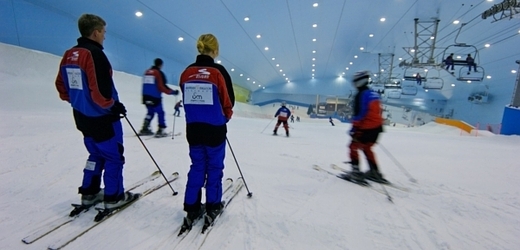 Ve Švédsku má vyrůst obří lyžařská hala (ilustrační foto).