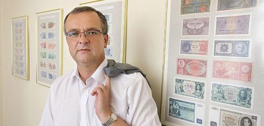 Miroslav Kalousek je s poptávkou po dluhopisech spokojený.