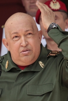 Chávez od června bojuje s rakovinou. Koncem září prodělal už čtvrtou fázi chemoterapie.