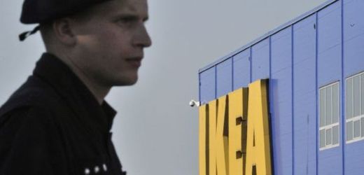 Poláci nastražili bombu i v pražském obchodním domě Ikea.
