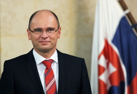 "Rozšířením eurovalu bude Slovensko zachraňovat zahraniční banky," tvrdí Sulík.