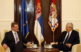 Srbský prezident Tadič a eurokomisař Fülle.