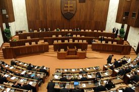 Slovenský parlament se stal nakrátko mediálním pupkem Evropy.
