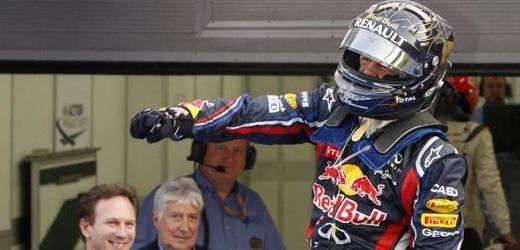 Sebastian Vettel slaví v cíli Velké ceny Koreje svůj 10. letošní triumf.