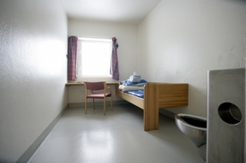 Samotka ve věznici Ila.
