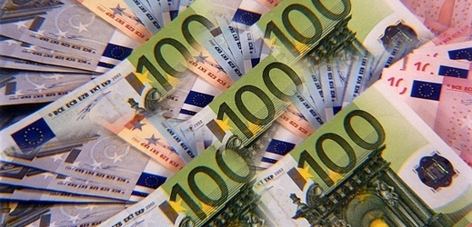Záchranný fond má údajně nabobtnat na dva biliony eur.