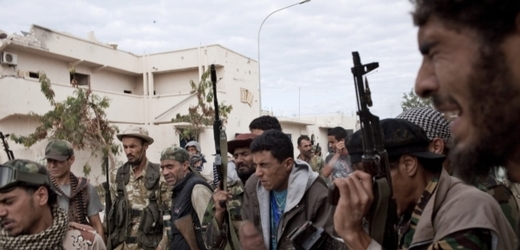 Protikaddáfíovští bojovníci v Syrtě.