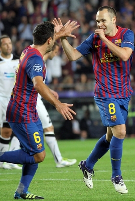 Radost hráčů Barcelony.