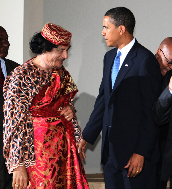 V červenci roku 2009 se Kaddáfí setkal s americkým prezidentem Barackem Obamou (Foto: profimedia.cz).