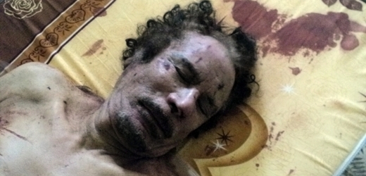Ukrajinská zdravotní sestra nemůže uvěřit, že je Kaddafí mrtvý.