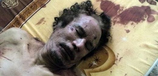 Tělo bývalého libyjského diktártora je v márnici v Misurátě.
