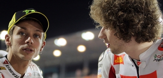 Valentino Rossi (vlevo) s tragicky zesnulým Marcem Simoncellim.
